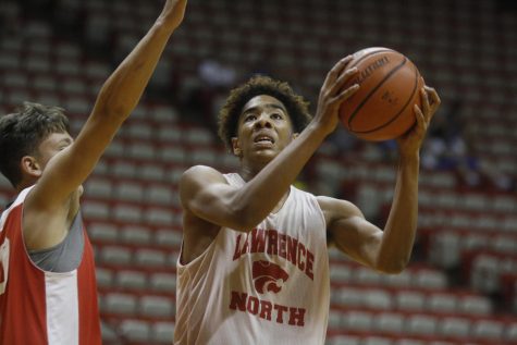 Easley, Hankins lead fast paced offense at IU Team Camp