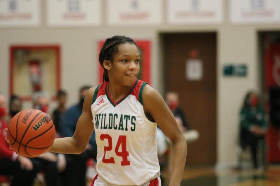 Varsity Girls Basketball, Lawrence North vs Lawrence Central (86-66): Photo Gallery