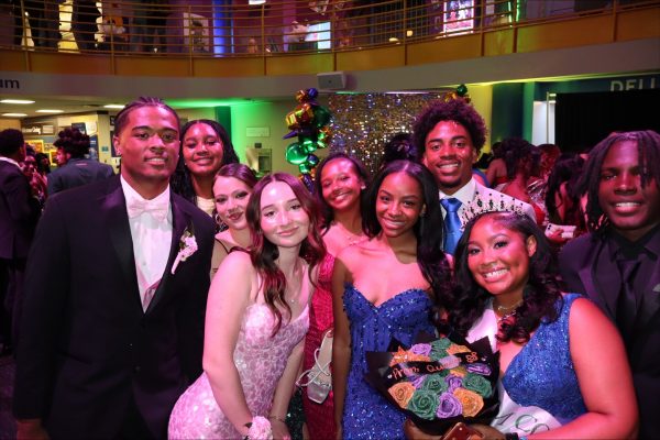 Students pose for photos and celebrate prom on May 2 at The Children's Museum of Indianapolis. Photos by Amariah Gilbert x Lesly Gutierrez-Delgado. 